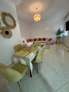 Apparemment avec piscine