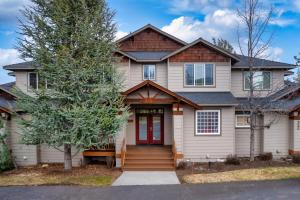 Hot-Tub - 4BDR - Located in Eagle Crest Resort