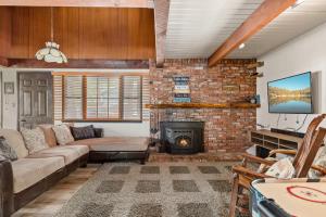 Happy Bear Cabin - Hike Bike & More