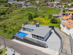 Cove Villa in Calheta