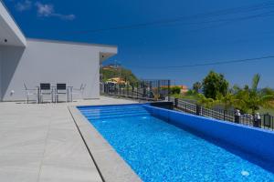 Cove Villa in Calheta