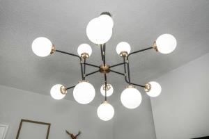 Chic Modern Gem with Style Suites