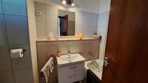 Club218 Vízparti Wellness Apartman