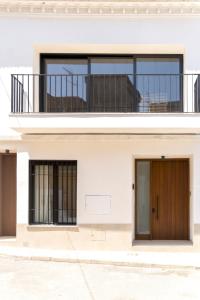 Casa Rural con piscina privada en casco urbano de Náquera Botigueta 25