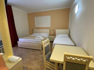 Hotel Restorant Pizzeri Anxhelo