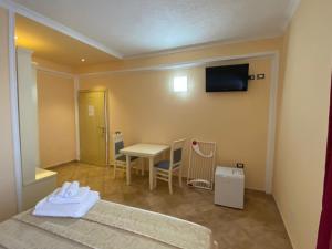 Hotel Restorant Pizzeri Anxhelo