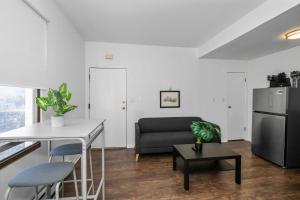 Northside Suites - 4 Apartments
