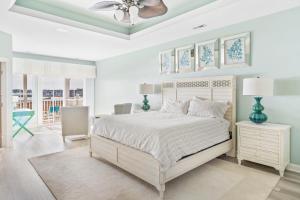 Hidden Paradise - Coastal Views