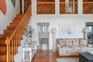 Bayfront to Beach Beauty - Access to bay