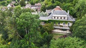 Maisons d'hotes Domaine Spa Perret-Au Calme-Chateau ArtDeco MasterSuite B&B et-ou Gite de Charme-A3Mn Giverny-Jardins Monet-Le Vexin-Piscine Ete-Parc 3Ha-Aire Enfants-PingPong-Options Diner-Billard-Massage-Yoga-Coaching-Fitness-Sauna-Hammam-Promo 2Nuits 1HJacuzzi Offerte : photos des chambres