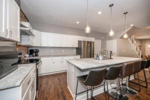 The Ruth House - Historic 4 BDR