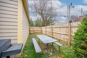 La Dolce Vita Retreat w Hot Tub