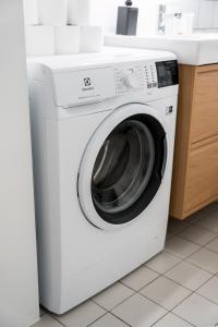 Kilińskiego Spacious Apartment by BookingHost