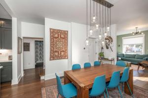 Northside Nook Home for 6