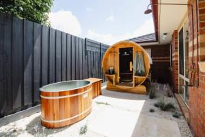 SAUNA & ICE BATH! - Your Health Retreat Escape