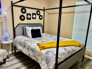 Katy Hideaway - Charming 3 BDR