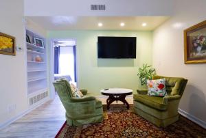 Mariposa Buckeye - Retreat for 2