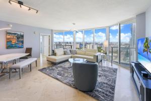A Breathtaking Oceanview - High Rise Luxury Condo