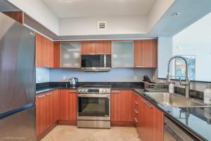 A Breathtaking Oceanview - High Rise Luxury Condo