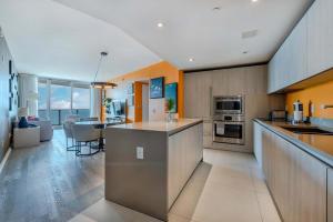 Luxury Living on the Beach with Resort Amenities