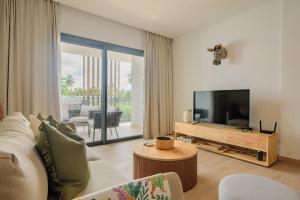 Apartamento 2º piso con vista a piscina