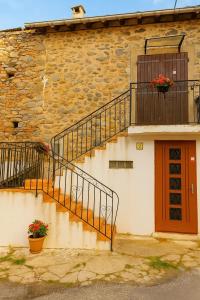 Maisons de vacances Charmante maison a Fontpedrouse avec vue montagne : photos des chambres