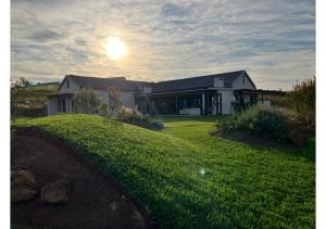 Pet Friendly Oversized Farm Style Country Home in Springvale Country Estate, Salt Rock