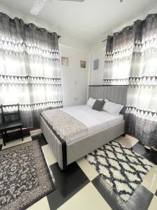 Studio apartment Mwenge