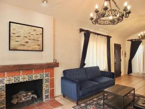 La Brisa - One Block from the Beach