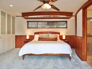 The Belmont Beach Bungalow - Pool & Hot tub