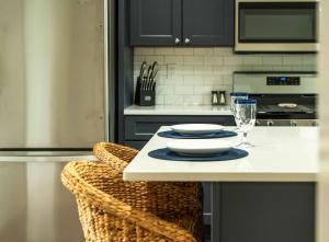 Charming Downtown Lake Geneva Getaway - 4hvězdičkové hotely ve městě Lake Geneva