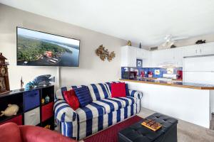 The Nook at Weston Point - Cozy Condo Getaway