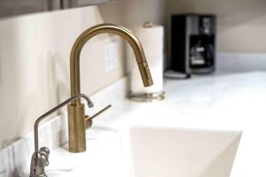 Como Cabin - Action Packed 4 BDR with Guest Home