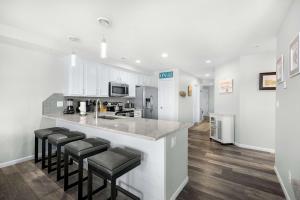 Seascape Cove - Waterfront