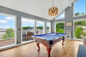 The Tiki House - Stay for 28 - 4hvězdičkové hotely ve městě Osage Beach