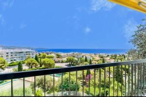 Magnificent 3 Rooms-Sea View-Terrace-Pool