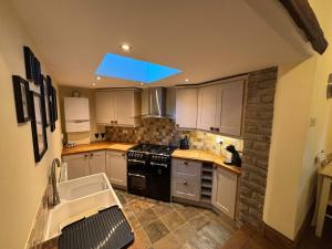 Park Lodge with Hot Tub