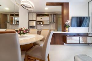 Apto 2 Suítes Próx. à Praia c Piscina