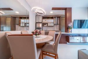 Apto 2 Suítes Próx. à Praia c Piscina