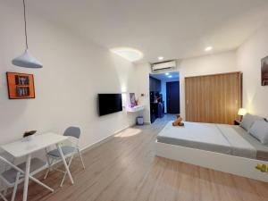 Studio The Tresor near D1 with Netflix, City View