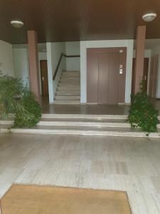 Cozy 2-Room Apartment, 10 min Walk to Tram for Geneva