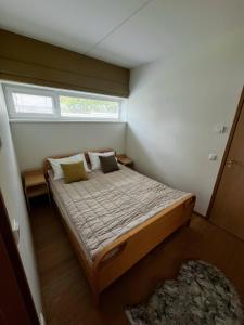 PipiRest River-View Apartment with a Terrace