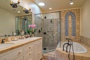 Luxurious Mykonos in Santa Barbara with Outdoor Deck Short Bike Ride to Beach