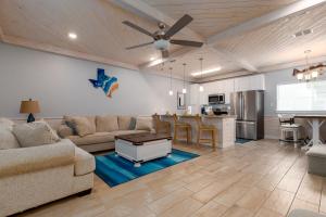 Modern Comfort 3 Bedroom Pets