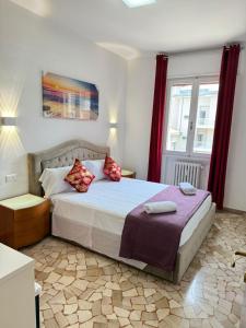 REHAN VENICE STATiON