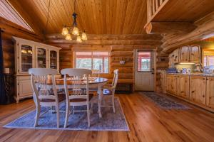 Maggies Cabin - Enjoy a Slice of Paradise in Rexford Montana