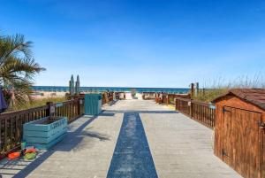1BR Sleeps 5 at The Summit with Ocean Front Views