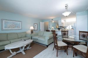 1BR Sleeps 5 at The Summit with Ocean Front Views