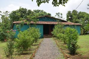 Kamshet Lakeside Serene Artist Villa