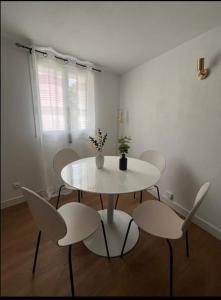 Appartements Charmant appartement renove : photos des chambres